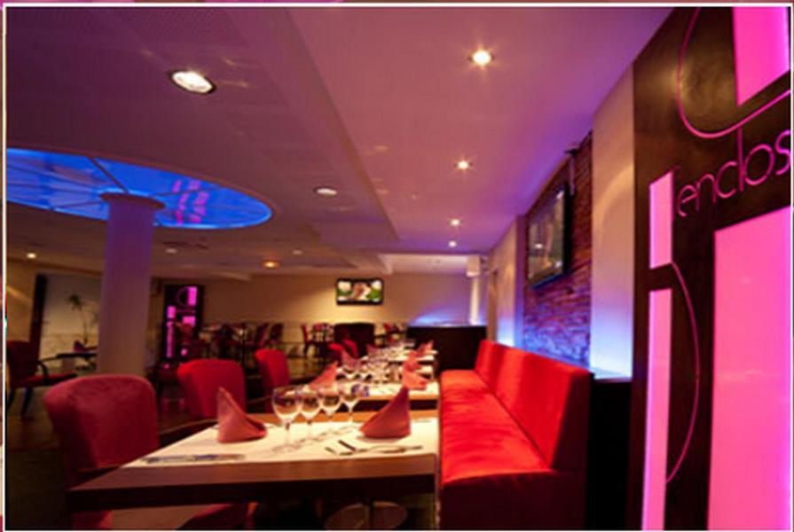 Logis Hotels - Hotel Restaurant L Enclos Donneville Esterno foto