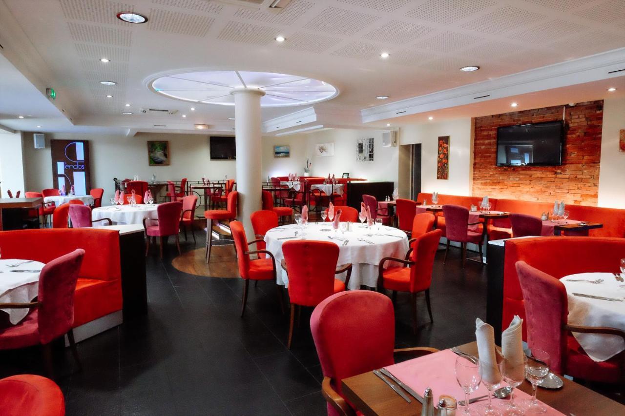 Logis Hotels - Hotel Restaurant L Enclos Donneville Esterno foto