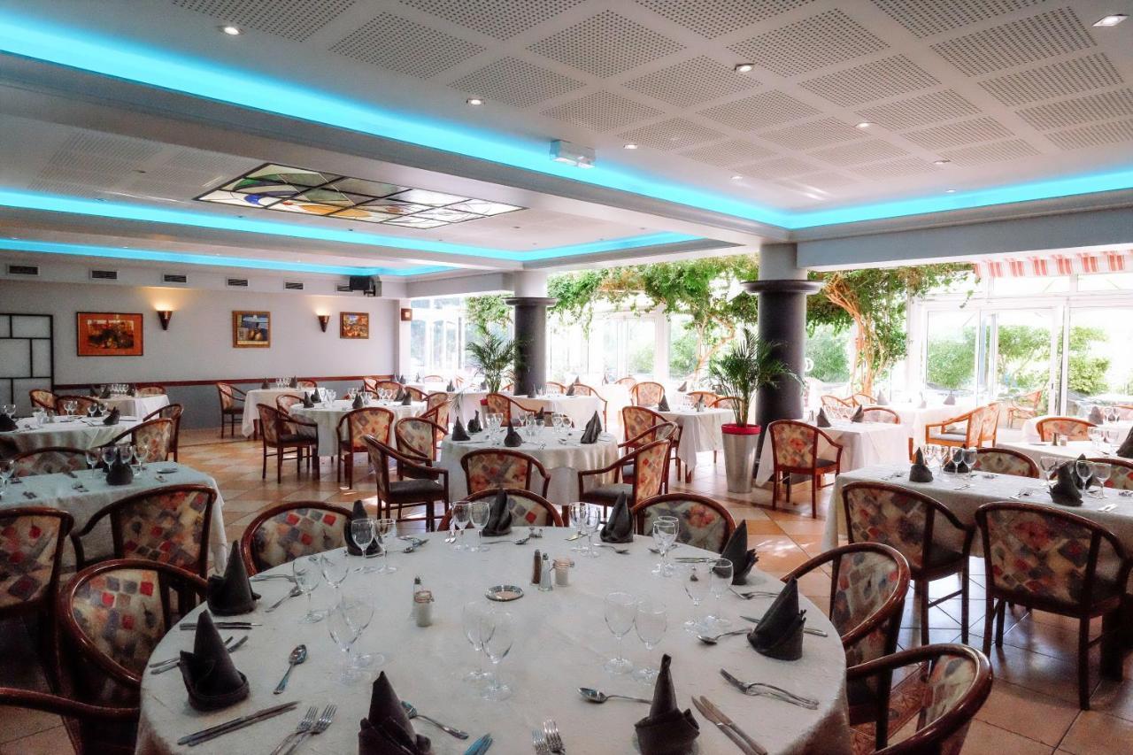 Logis Hotels - Hotel Restaurant L Enclos Donneville Esterno foto